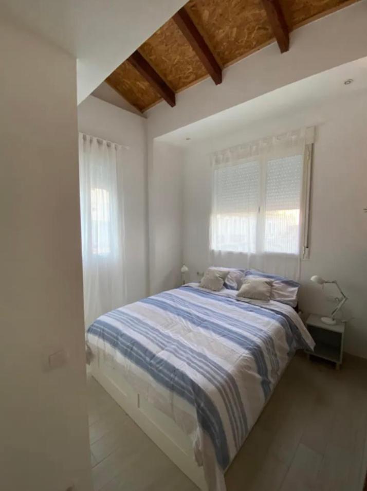 Rent Aparts Milagrosa 1 * Валенсия